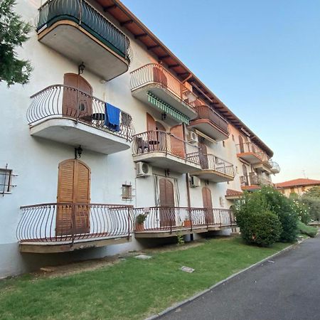 Il Girasole Apartment Пескиера дел Гарда Екстериор снимка