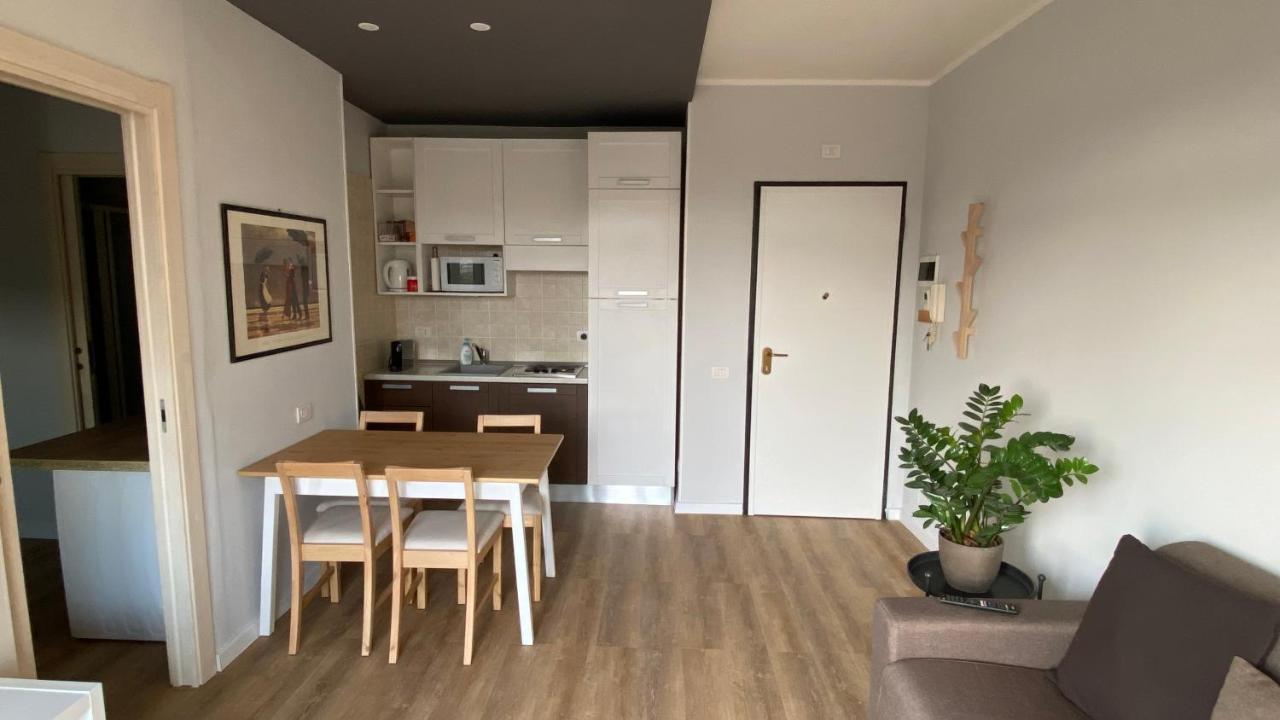 Il Girasole Apartment Пескиера дел Гарда Екстериор снимка