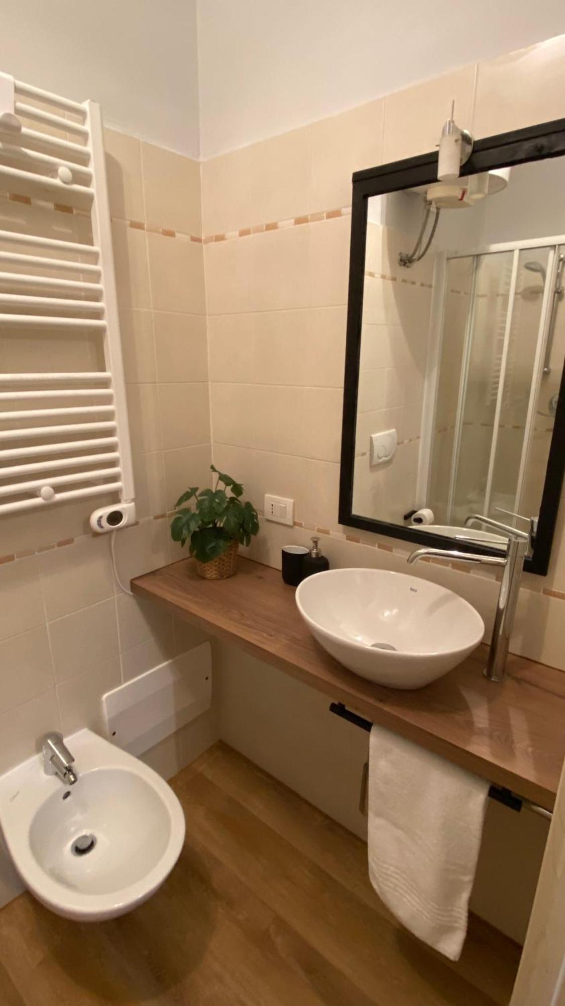 Il Girasole Apartment Пескиера дел Гарда Екстериор снимка