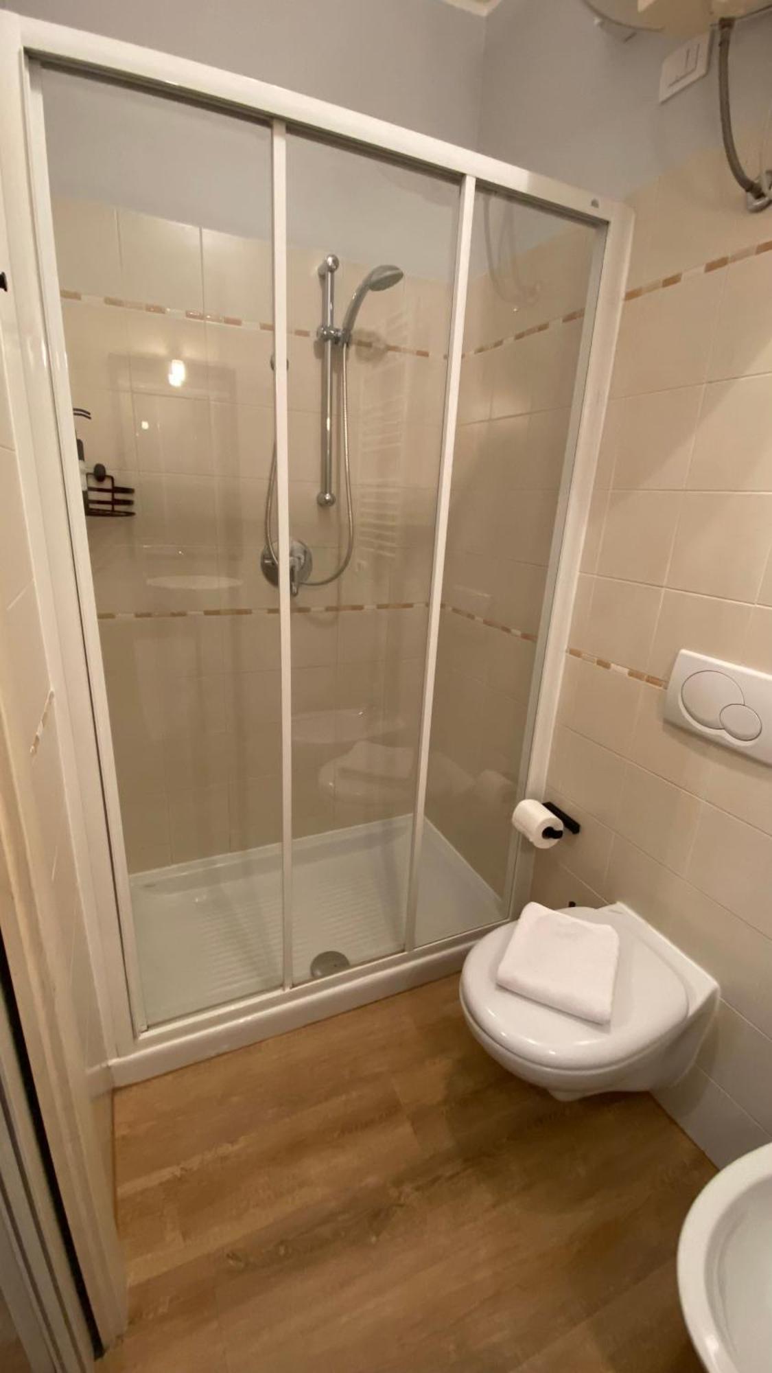 Il Girasole Apartment Пескиера дел Гарда Екстериор снимка